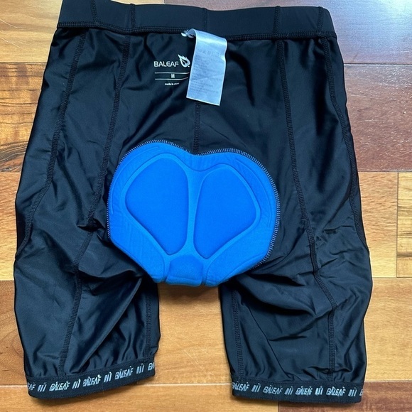 Baleaf Cycling Padded Shorts - Picture 6 of 8
